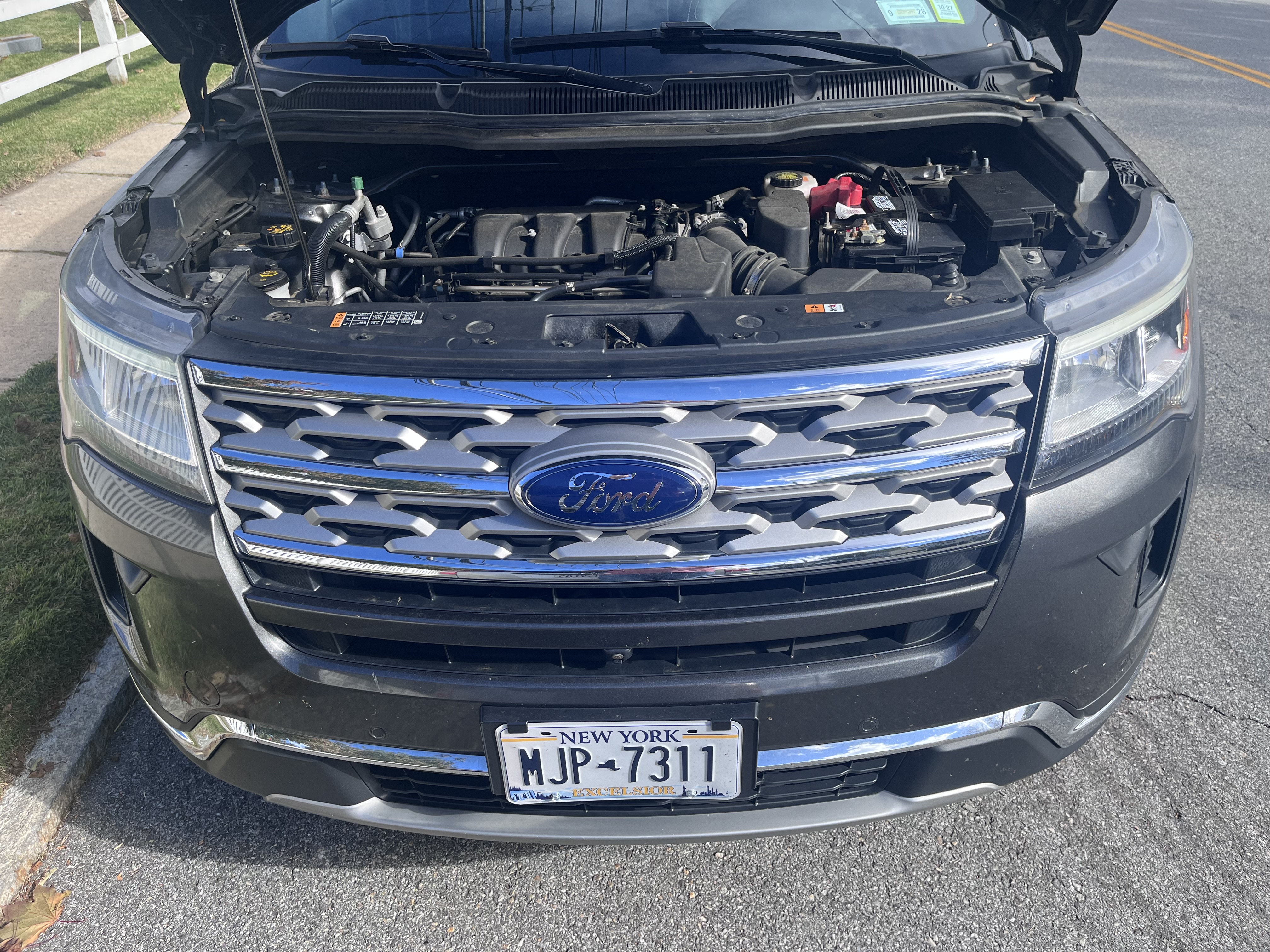 Used 2018 Ford Explorer Limited AWD/4WD image 9