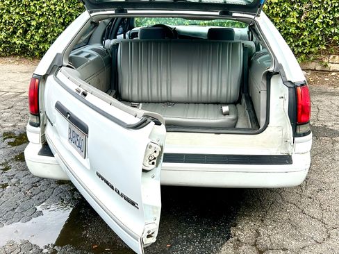 Used 1994 Chevrolet Caprice Classic image 8