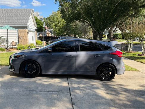 Used 2017 Ford Focus RS image 2