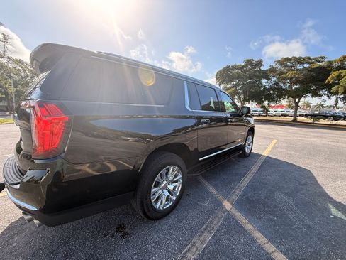 Used 2024 GMC Yukon XL Denali w/ Advanced Technology Package RWD image 10