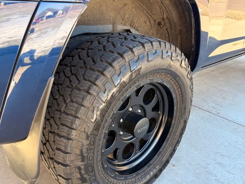 Used 2020 Toyota 4Runner SR5 Premium w/ Moonroof Package image 26