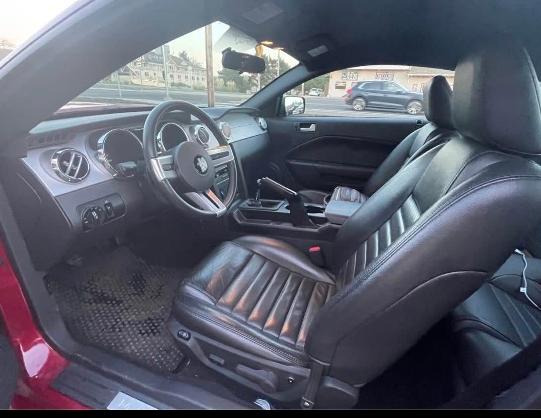 Used 2006 Ford Mustang GT Premium RWD image 8
