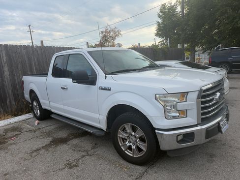 Used 2015 Ford F150 XLT w/ Equipment Group 301A Mid RWD image 1