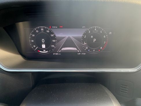 Used 2021 Land Rover Range Rover P525 Westminster Edition image 11