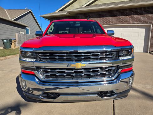 Used 2018 Chevrolet Silverado 1500 LTZ w/ LTZ Plus Package image 2