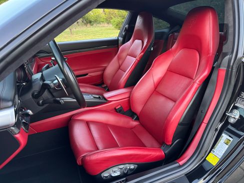 Used 2014 Porsche 911 Turbo S AWD/4WD image 22