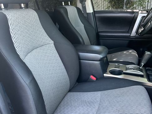 Used 2016 Toyota 4Runner 2WD image 5