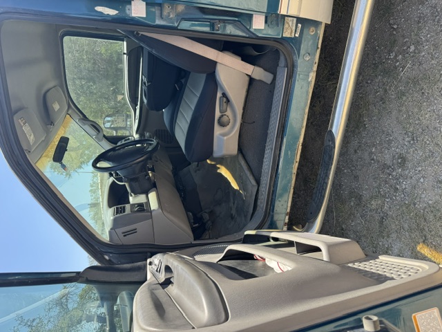 Used 2001 Ford F350 4x4 Crew Cab Super Duty image 9