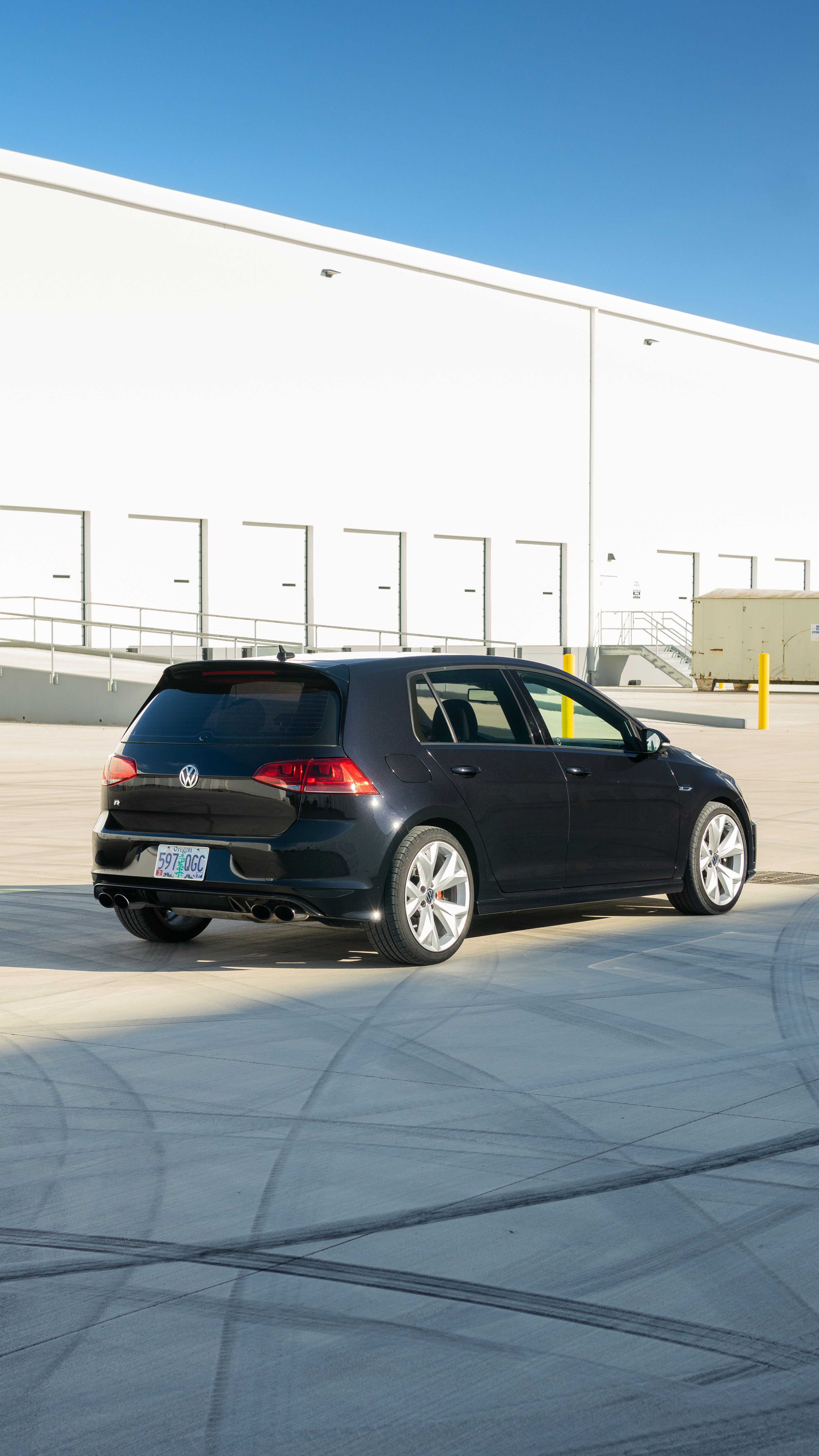 Used 2016 Volkswagen Golf 4-Door AWD/4WD image 8