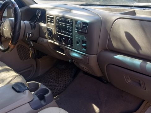 Used 2001 Ford F250 4x4 SuperCab Super Duty image 8