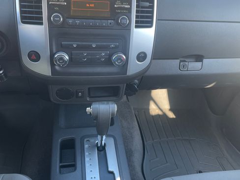 Used 2013 Nissan Xterra S image 10