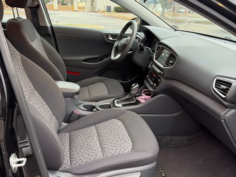 Used 2019 Hyundai Ioniq Blue image 10