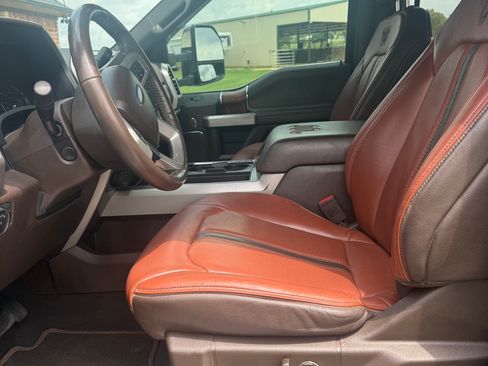 Used 2021 Ford F450 King Ranch w/ King Ranch Ultimate Package AWD/4WD image 8