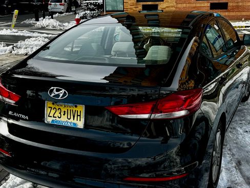 Used 2018 Hyundai Elantra Value Edition w/ Cargo Package image 4