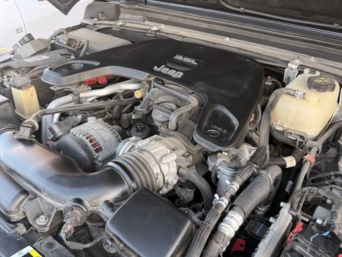 Used 2018 Jeep Wrangler Unlimited Rubicon image 12