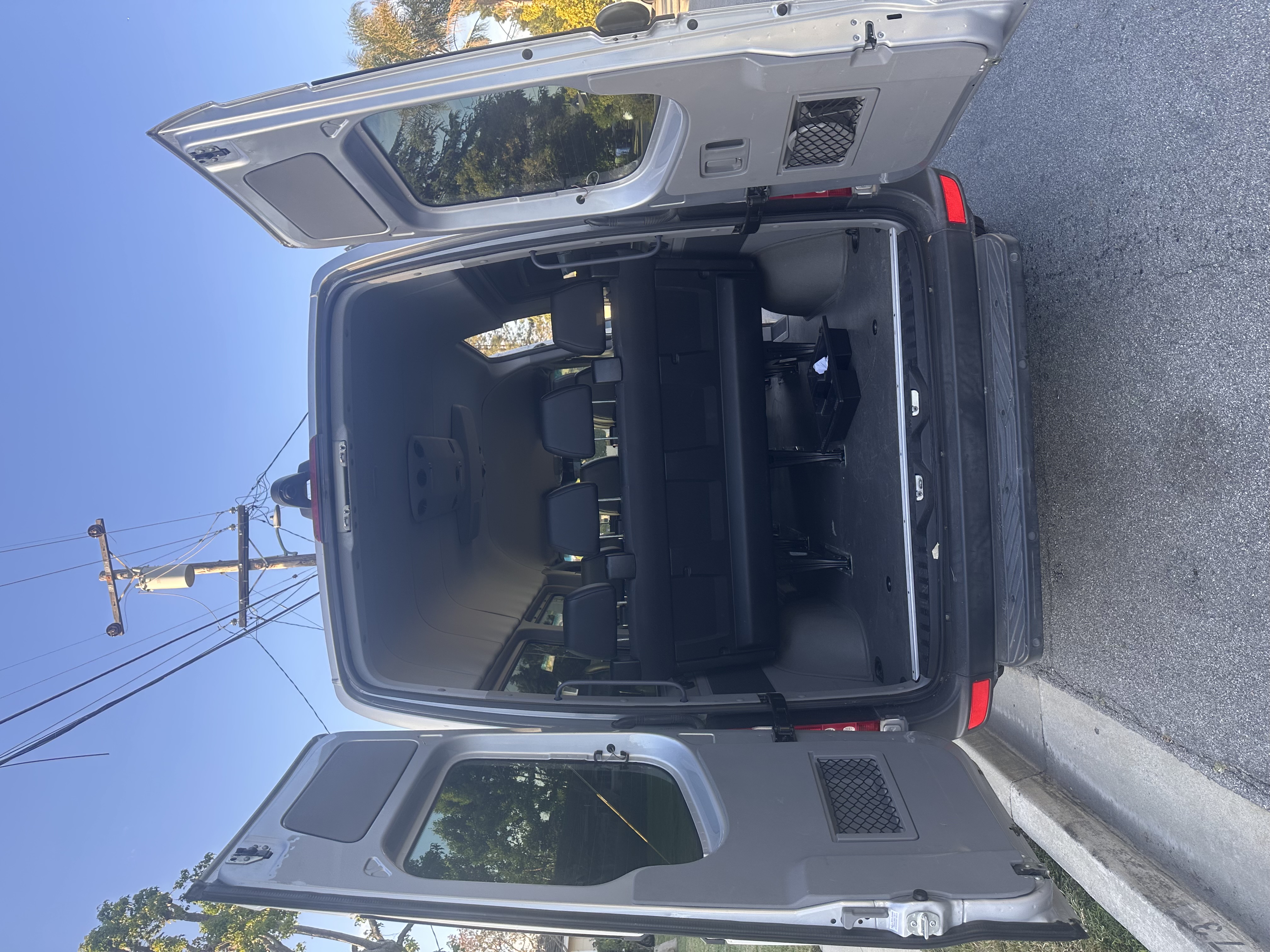 Used 2016 Mercedes-Benz Sprinter 2500 image 9