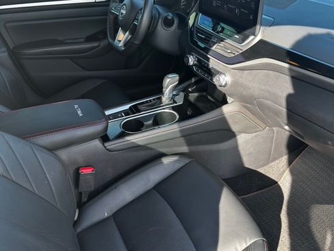 Used 2024 Nissan Altima 2.0 SR image 13