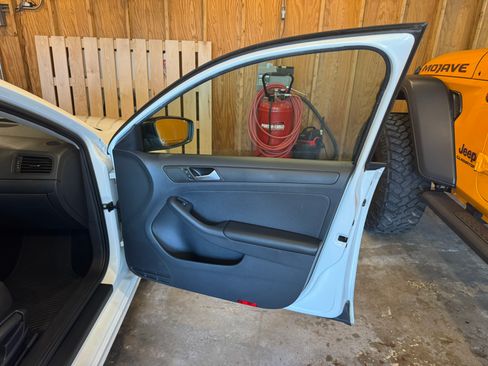 Used 2015 Volkswagen Jetta S w/ Welcome Package image 17