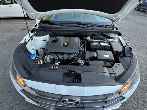 Used 2019 Hyundai Elantra SEL FWD image 16