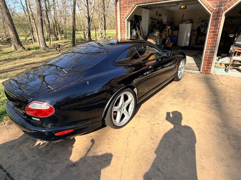 Used 2006 Jaguar XK8 Coupe image 8