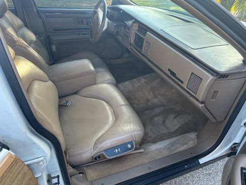 Used 1996 Buick Roadmaster Estate image 11