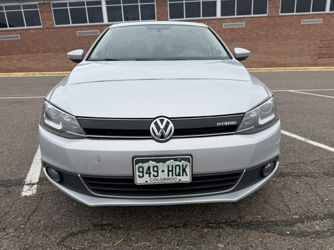 Used 2013 Volkswagen Jetta SEL Premium image 4