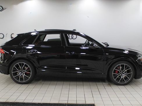 Used 2020 Audi Q8 Prestige w/ Prestige Package image 4