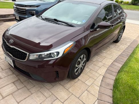 Used 2018 Kia Forte LX FWD image 11