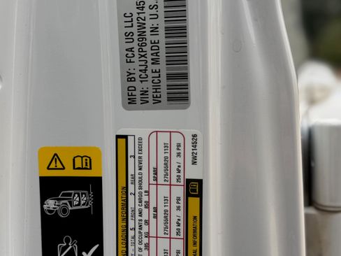 Used 2022 Jeep Wrangler 4xe High Altitude image 19