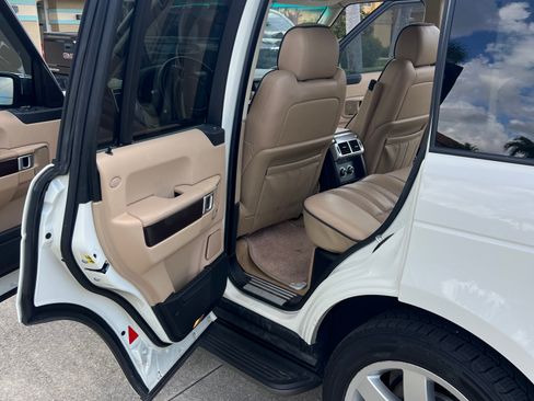 Used 2007 Land Rover Range Rover HSE AWD/4WD image 13