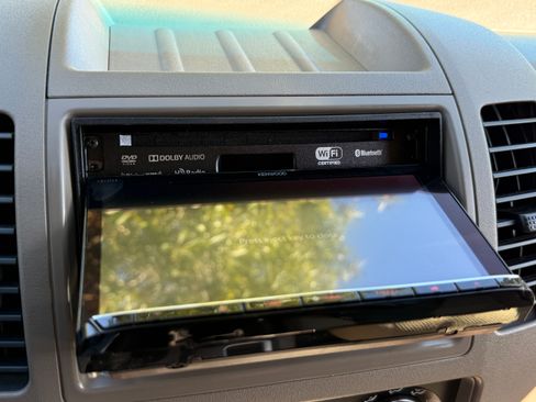 Used 2008 Nissan Frontier SE w/ SE Value Truck Pkg image 27