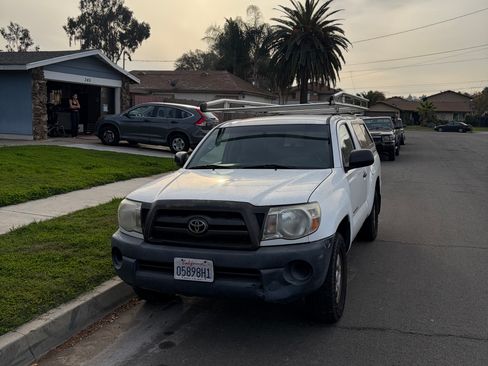 Used 2009 Toyota Tacoma Pickup 2D 6 ft image 8