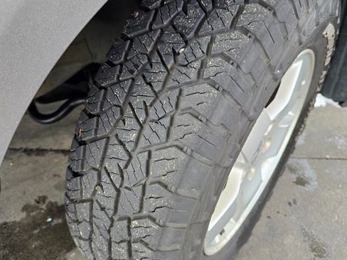 Used 2004 Honda Element EX image 13