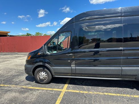 Used 2020 Ford Transit 350 XL image 8