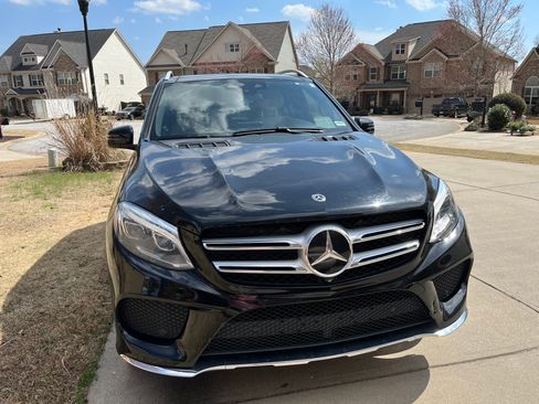 Used 2018 Mercedes-Benz GLE 350 image 2