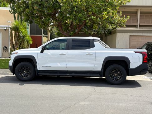 Used 2024 Chevrolet Silverado EV W/T AWD/4WD image 1