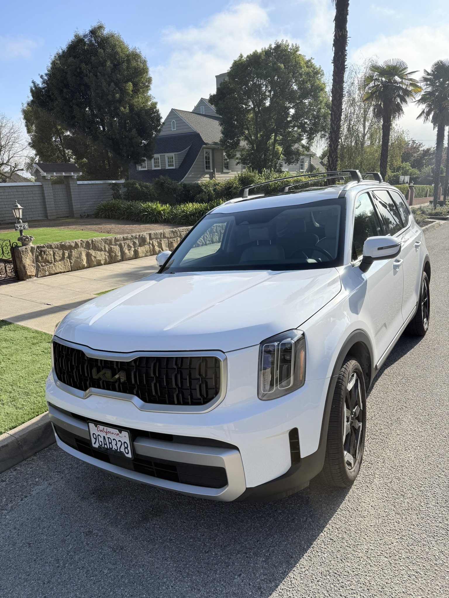 Used 2023 Kia Telluride EX w/ EX Captain's Chair Package FWD image 5