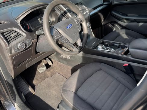 Used 2019 Ford Edge SE w/ SE Fleet Driver's Package FWD image 8