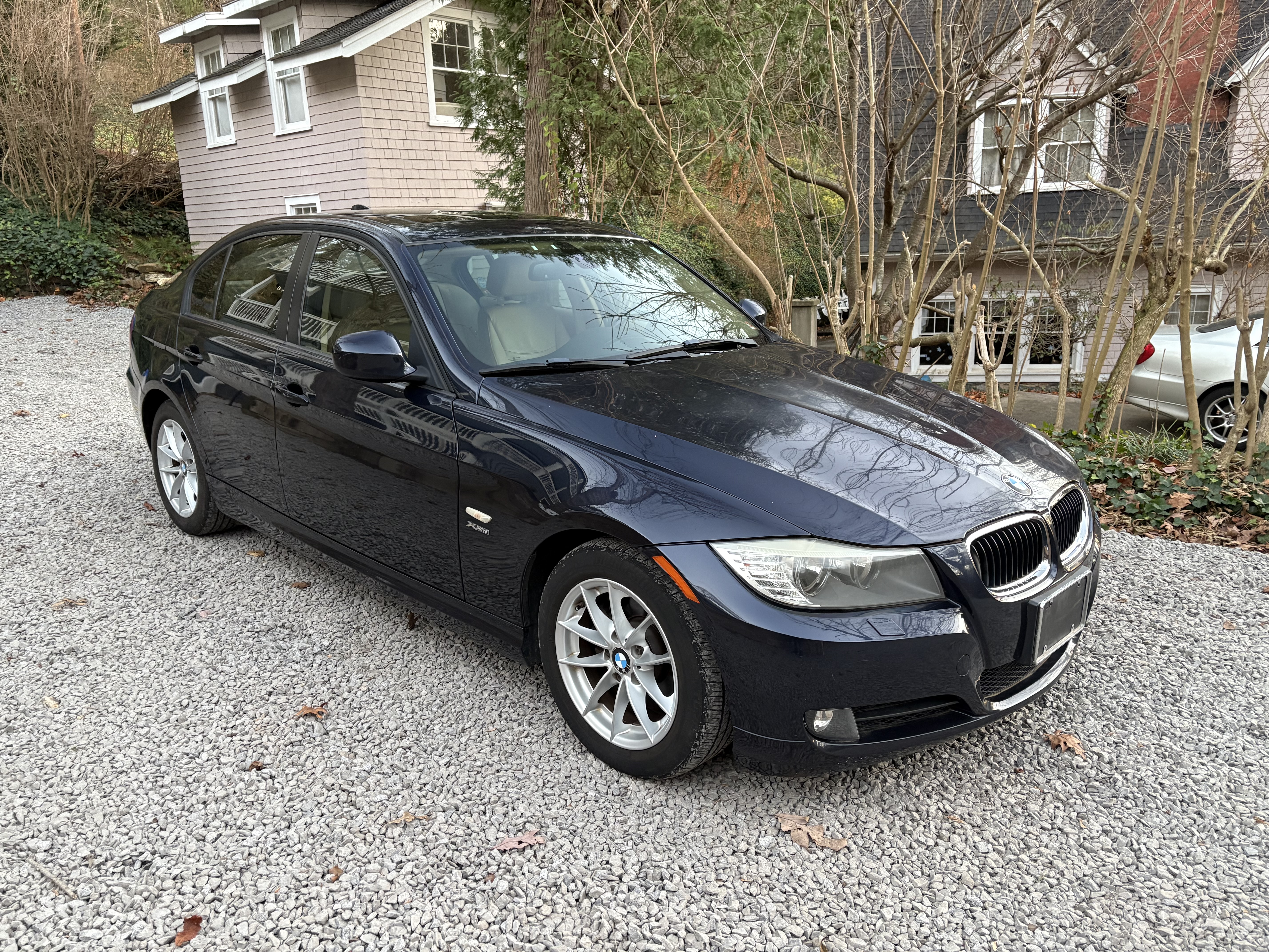 Used 2010 BMW 328i xDrive Sedan AWD/4WD image 12