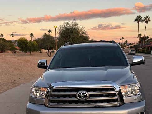 Used 2017 Toyota Sequoia Limited image 11