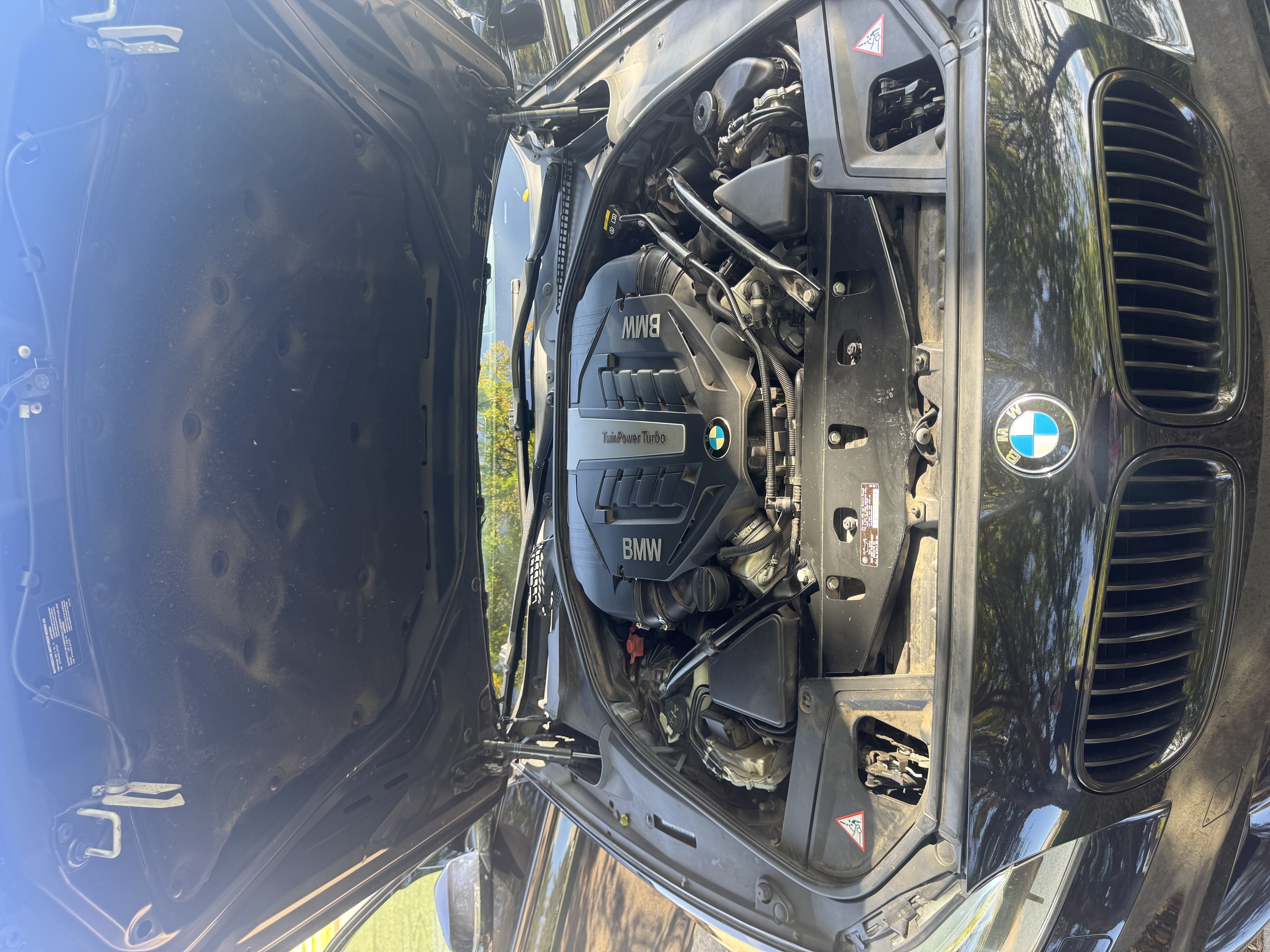 Used 2014 BMW 550i xDrive Sedan AWD/4WD image 10