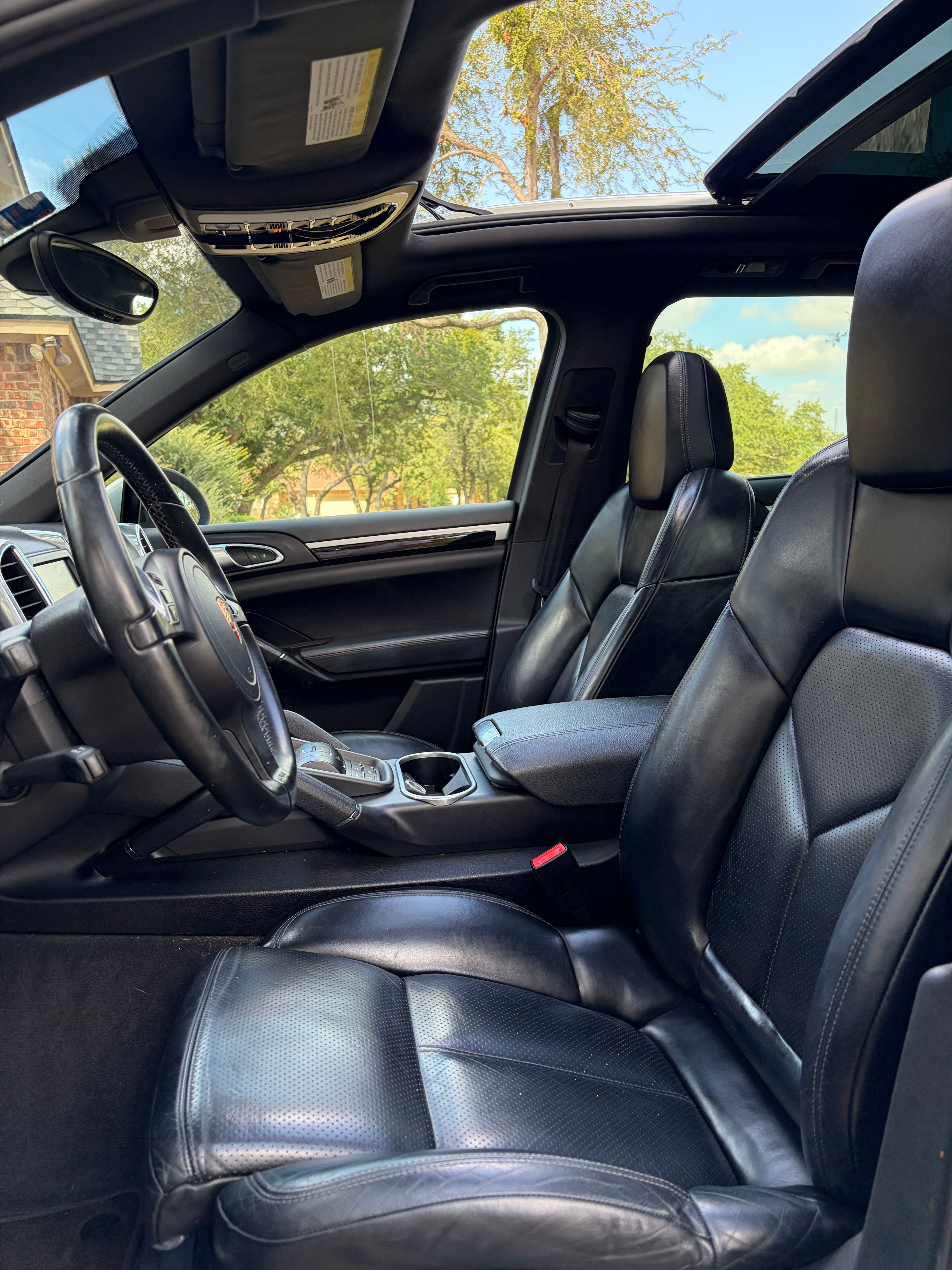 Used 2012 Porsche Cayenne S AWD/4WD image 17
