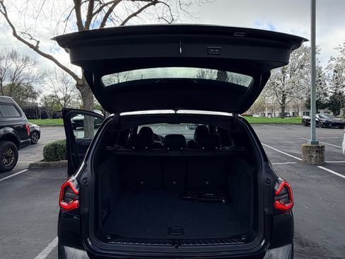 Used 2024 BMW X3 xDrive30i w/ Convenience Package image 12