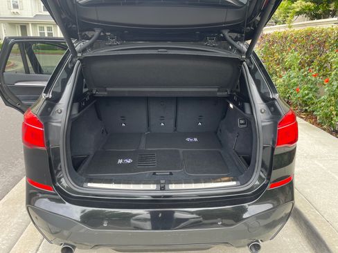 Used 2017 BMW X1 xDrive28i image 10