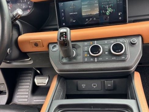 Used 2020 Land Rover Defender 110 X image 14