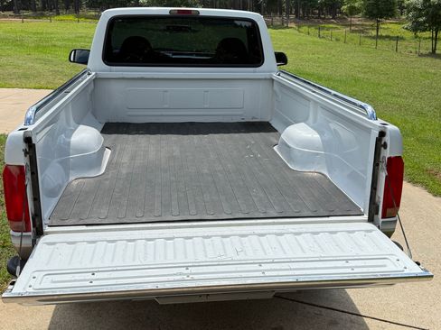 Used 1996 Ford F150 2WD Regular Cab image 9