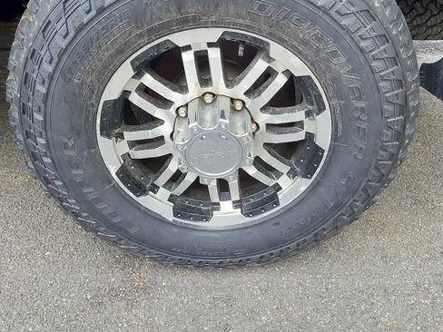Used 2011 Ford F250 XLT w/ XLT Interior Pkg AWD/4WD image 8