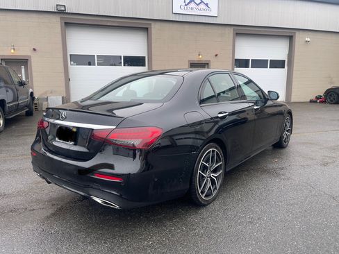 Used 2022 Mercedes-Benz E 350 Sedan image 6