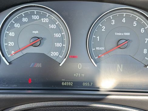 Used 2015 BMW M4 Convertible image 11