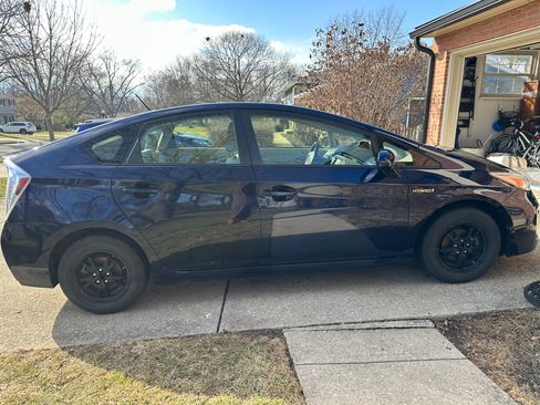 Used 2013 Toyota Prius Three image 5